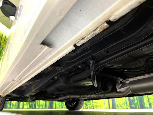 N-BOXカスタム G・ターボLパッケージ ナビ 両側電動スライド HIDヘッド クルーズコントロール バックカメラ ETC Bluetooth接続 CD オートエアコン オートライト スマートキー 盗難防止装置 横滑り防止装置 電動格納ミラー(19枚目)