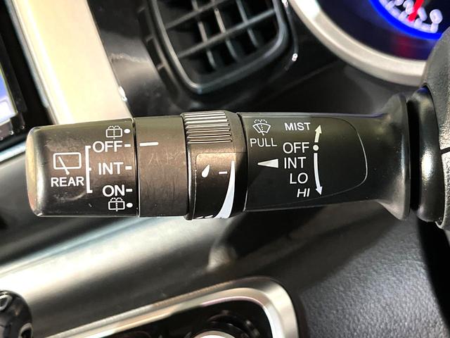 N-BOXカスタム G・ターボLパッケージ ナビ 両側電動スライド HIDヘッド クルーズコントロール バックカメラ ETC Bluetooth接続 CD オートエアコン オートライト スマートキー 盗難防止装置 横滑り防止装置 電動格納ミラー(34枚目)