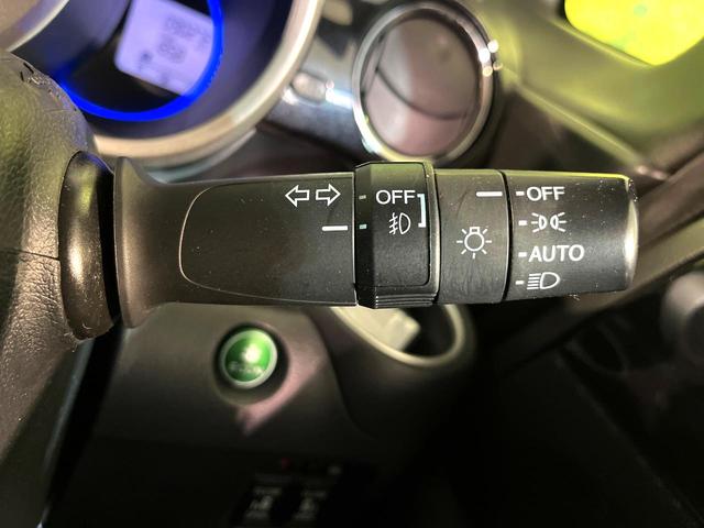 N-BOXカスタム G・ターボLパッケージ ナビ 両側電動スライド HIDヘッド クルーズコントロール バックカメラ ETC Bluetooth接続 CD オートエアコン オートライト スマートキー 盗難防止装置 横滑り防止装置 電動格納ミラー(35枚目)