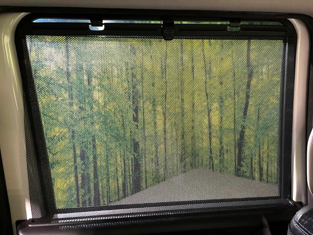 N-BOXカスタム G・ターボLパッケージ ナビ 両側電動スライド HIDヘッド クルーズコントロール バックカメラ ETC Bluetooth接続 CD オートエアコン オートライト スマートキー 盗難防止装置 横滑り防止装置 電動格納ミラー(42枚目)