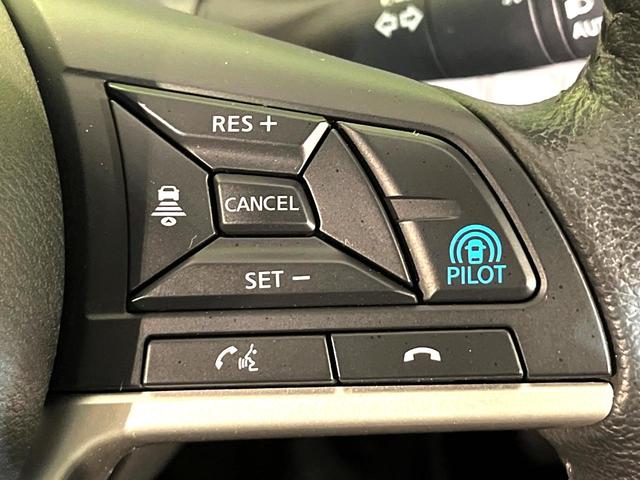 セレナ e-パワー ハイウェイスターV プロパイロット 衝突軽減 純正10型ナビ 後席モニター 両側電動スライド ETC Bluetooth接続 フルセグ CD/DVD再生 ダブルオートエアコン スマートキー 盗難防止装置 オートライト(4枚目)