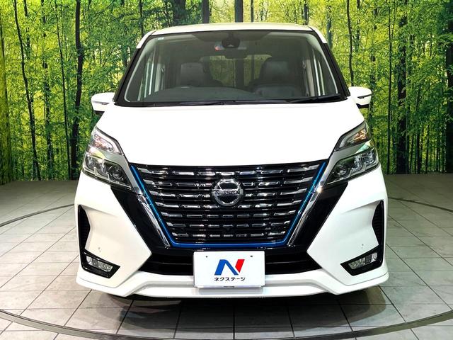 セレナ e-パワー ハイウェイスターV プロパイロット 衝突軽減 純正10型ナビ 後席モニター 両側電動スライド ETC Bluetooth接続 フルセグ CD/DVD再生 ダブルオートエアコン スマートキー 盗難防止装置 オートライト(15枚目)