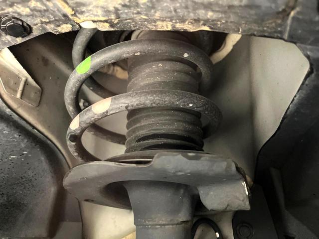 セレナ e-パワー ハイウェイスターV プロパイロット 衝突軽減 純正10型ナビ 後席モニター 両側電動スライド ETC Bluetooth接続 フルセグ CD/DVD再生 ダブルオートエアコン スマートキー 盗難防止装置 オートライト(21枚目)