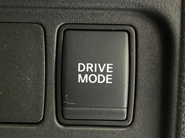 セレナ e-パワー ハイウェイスターV プロパイロット 衝突軽減 純正10型ナビ 後席モニター 両側電動スライド ETC Bluetooth接続 フルセグ CD/DVD再生 ダブルオートエアコン スマートキー 盗難防止装置 オートライト(33枚目)