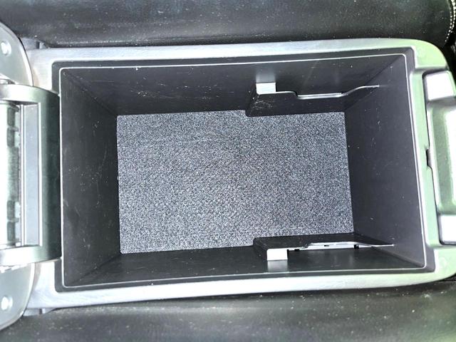 ハイエースバン スーパーGL ダークプライムII 4WD SDナビ バックカメラ 後席モニター 衝突軽減 両側電動スライド Bluetooth LEDヘッド フロントフォグ オートハイビーム オートライト オートエアコン スマートキー 電動格納ミラー(48枚目)