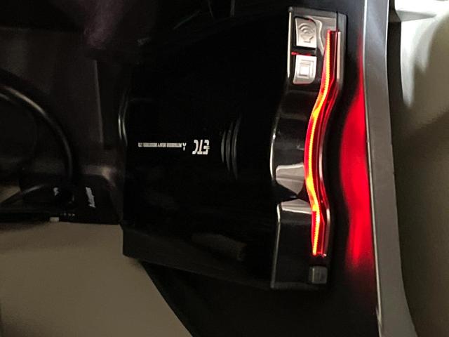 エブリイワゴン PZターボスペシャル 4WD 衝突軽減 純正ナビ 両側電動スライド シートヒーター ETC ドラレコ CD/DVD再生 バックカメラ オートライト オートエアコン スマートキー 盗難防止装置 電動格納ミラー(7枚目)