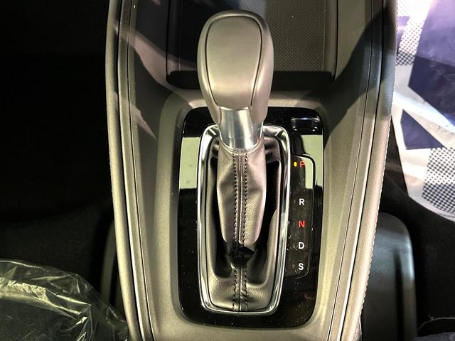 ヴェゼル G 4WD 登録済未使用車 衝突軽減 アダプティブクルーズ シートヒーター LEDヘッド オートブレーキホールド オートエアコン スマートキー 盗難防止装置 パドルシフト 電動格納ミラー 横滑り防止装置(24枚目)