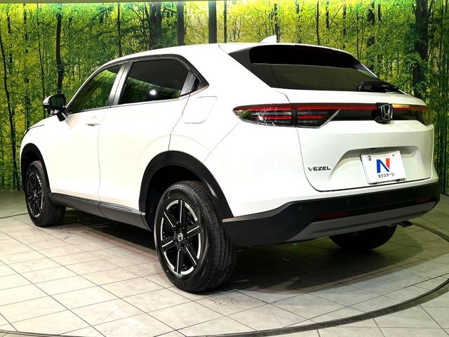 ヴェゼル G 4WD 登録済未使用車 衝突軽減 アダプティブクルーズ シートヒーター LEDヘッド オートブレーキホールド オートエアコン スマートキー 盗難防止装置 パドルシフト 電動格納ミラー 横滑り防止装置(61枚目)