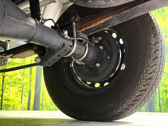 キャリイトラック ６０周年記念車　４ＷＤ　衝突軽減　ＨＩＤヘッドライト　オートハイビーム　オートライト　リモコンキー　車線逸脱警報　ふらつき警報　誤発進抑制　三方開荷台　ＡＭ／ＦＭラジオ（20枚目）