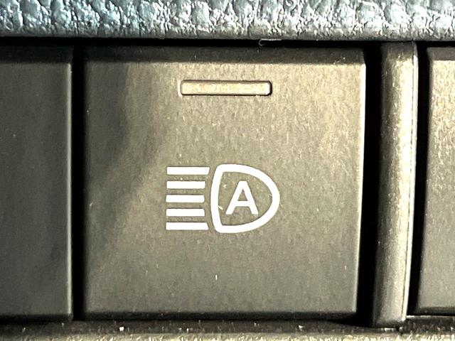 ハリアーハイブリッド Ｚ　ＪＢＬ付純正１２．３型ナビ　全周囲カメラ　衝突軽減　パワーバックドア　レーダークルコン　レーンアシスト　パワーシート　ＢＳＭ　Ｂｌｕｅｔｏｏｔｈ　ＥＴＣ２．０　ＬＥＤヘッド＆フォグ　オートハイビーム（35枚目）