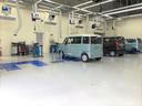 大型整備工場を完備しておりますので、ご納車後も安心です。