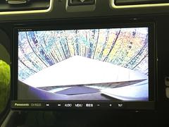 【バックカメラ】駐車時に後方がリアルタイム映像で確認できます。大型商業施設や立体駐車場での駐車時や、夜間のバック時に大活躍！運転スキルに関わらず、今や必須となった装備のひとつです！ 5