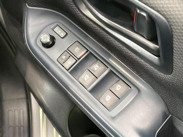 X 純正9型ナビ フルセグ Bluetooth接続 LEDヘッドライト バックカメラ ETC 禁煙車 アイドリングストップ スマートキー プライバシーガラス オートエアコン(33枚目)