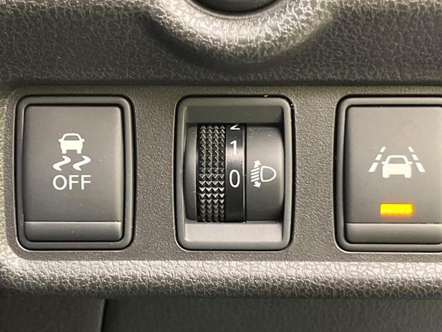 X 社外ナビ Bluetooth接続 衝突軽減システム 禁煙車 バックカメラ ETC アイドリングストップ スマートキー プライバシーガラス(27枚目)