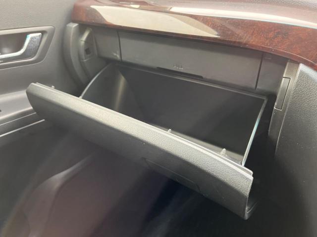 2.4Z 純正ナビ 両側電動スライドドア 禁煙車 純正ナビ 純正アルミホイール 3列シート フルセグTV Bluetooth接続 オートライト オートエアコン(34枚目)