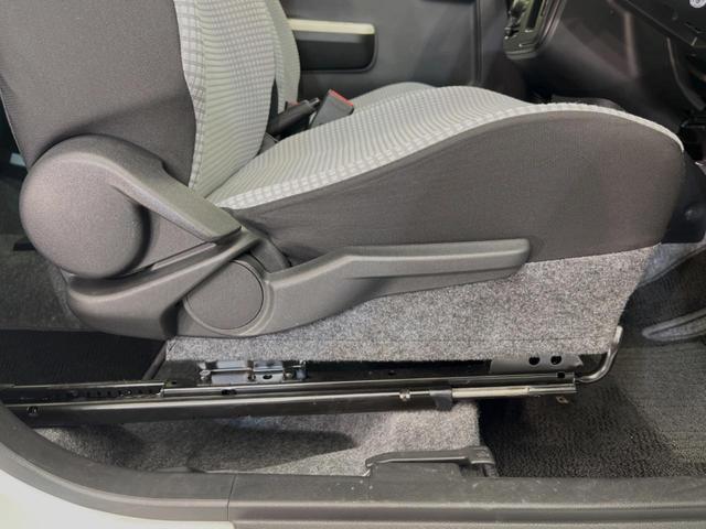 S シートヒーター 禁煙車 衝突被害軽減装置 CDプレーヤー プライバシーガラス 盗難防止装置 横滑り防止装置 アイドリングストップ トラクションコントロール(8枚目)