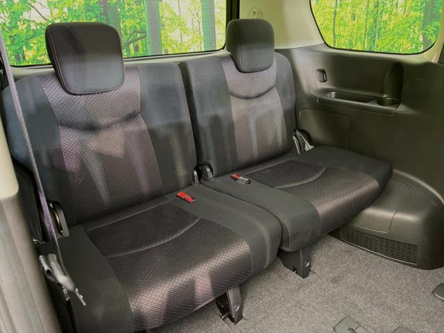 セレナ ハイウェイスター　Ｖセレクション　両側電動スライドドア　禁煙車　純正ナビ　バックカメラ　Ｂｌｕｅｔｏｏｔｈ再生　フルセグＴＶ　ＥＴＣ　スマートキー　リアオートエアコン　革巻きステアリング　フォグライト　純正１６インチアルミホイール（11枚目）