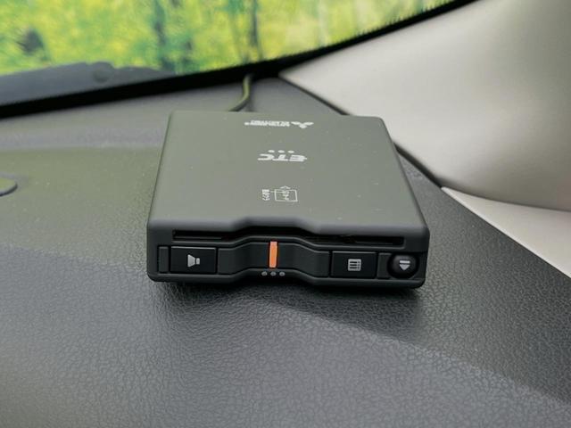 ノート Ｘ　ＤＩＧ－Ｓ　禁煙車　純正ＳＤナビ　アラウンドビュー　フルセグＴＶ　ＥＴＣ　スマートキー　盗難防止装置　アイドリングストップ　横滑り防止装置　トラクションコントロール（6枚目）