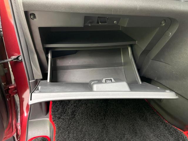 セレナ ハイウェイスター　禁煙車　寒冷地仕様　純正９型ナビ　全周囲カメラ　ＣＤ／ＤＶＤ／フルセグ　Ｂｌｕｅｔｏｏｔｈ　純正フリップダウンモニター　快適パック　セーフティパックＢ　衝突軽減　両側電動スライドドア　レーダークルコン（38枚目）