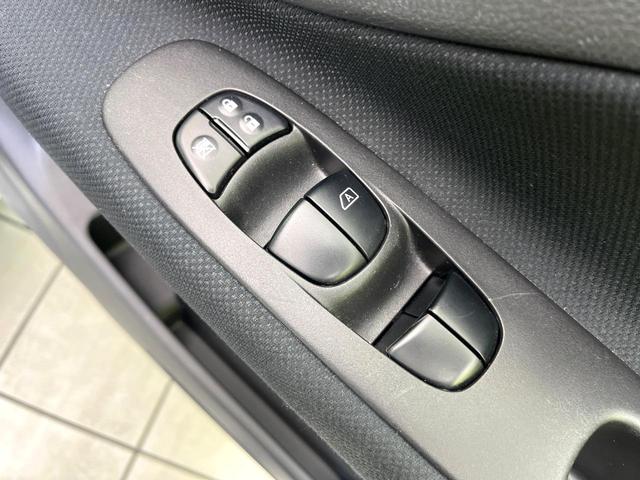 セレナ ハイウェイスター　Ｖセレ＋セーフティ　ＳＨＶ　Ａセフ　禁煙車　純正８型ＳＤナビ　後席モニター　全周囲カメラ　両側電動ドア　ドラレコ　衝突被害軽減システム　ビルトインＥＴＣ　クルコン　車線逸脱警報　オートライト　コーナーセンサー　ＬＥＤヘッド（38枚目）