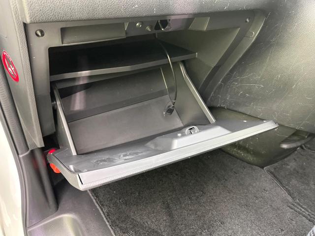 セレナ ハイウェイスター　Ｖセレ＋セーフティ　ＳＨＶ　Ａセフ　禁煙車　純正８型ＳＤナビ　後席モニター　全周囲カメラ　両側電動ドア　ドラレコ　衝突被害軽減システム　ビルトインＥＴＣ　クルコン　車線逸脱警報　オートライト　コーナーセンサー　ＬＥＤヘッド（39枚目）