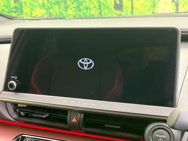 プリウス Ｚ　４ＷＤ　純正１２．３型ディスプレイ　全周囲カメラ　Ｂｌｕｅｔｏｏｔｈ接続　衝突軽減システム　レーダークルーズ　コーナーセンサー　合皮シート　シートエアコン　パワーシート　ＬＥＤヘッド　電動リアゲート（3枚目）