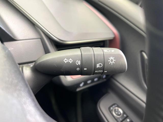 プリウス Ｚ　４ＷＤ　純正１２．３型ディスプレイ　全周囲カメラ　Ｂｌｕｅｔｏｏｔｈ接続　衝突軽減システム　レーダークルーズ　コーナーセンサー　合皮シート　シートエアコン　パワーシート　ＬＥＤヘッド　電動リアゲート（33枚目）