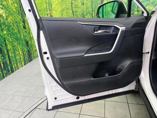 ＲＡＶ４ Ｇ　４ＷＤ　禁煙車　純正９型ＤＡ　Ｂｌｕｅｔｏｏｔｈ接続　フルセグ　全周囲カメラ　電動リアゲート　衝突軽減装置　コーナーセンサー　レーダークルーズ　合皮シート　パワーシート　純正１８インチアルミ　ＥＴＣ（46枚目）