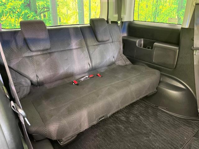 ステップワゴンスパーダ クールスピリット　禁煙車　フリップダウンモニター　純正ＨＤＤナビ　Ｂｌｕｅｔｏｏｔｈ／ＣＤ／ＤＶＤ再生　フルセグ　全周囲カメラ　両側電動スライドドア　ＨＩＤヘッド　ＥＴＣ　オートライト　オートエアコン（11枚目）