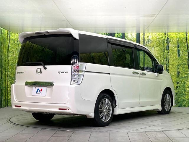 ステップワゴンスパーダ クールスピリット　禁煙車　フリップダウンモニター　純正ＨＤＤナビ　Ｂｌｕｅｔｏｏｔｈ／ＣＤ／ＤＶＤ再生　フルセグ　全周囲カメラ　両側電動スライドドア　ＨＩＤヘッド　ＥＴＣ　オートライト　オートエアコン（18枚目）