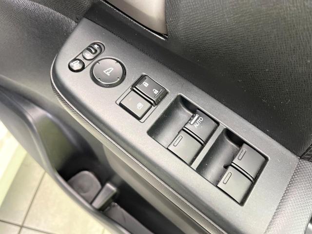 ステップワゴンスパーダ クールスピリット　禁煙車　フリップダウンモニター　純正ＨＤＤナビ　Ｂｌｕｅｔｏｏｔｈ／ＣＤ／ＤＶＤ再生　フルセグ　全周囲カメラ　両側電動スライドドア　ＨＩＤヘッド　ＥＴＣ　オートライト　オートエアコン（50枚目）