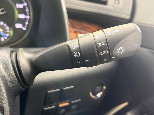 アルファード ２．５Ｘ　４ＷＤ　禁煙車　前期　フリップダウンモニター　ＢＩＧ－Ｘ１１型ナビ　Ｂｌｕｅｔｏｏｔｈ／ＣＤ／ＤＶＤ再生　フルセグ　バックカメラ　両側電動スライドドア　衝突軽減装置　レーダークルーズ　コーナーセンサー（26枚目）