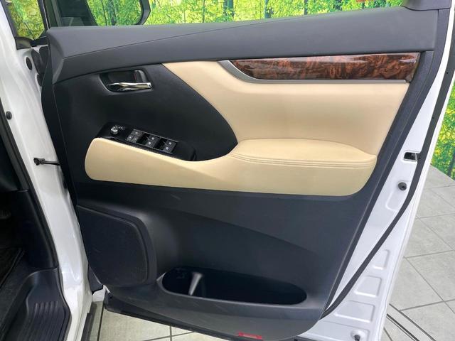 アルファード ２．５Ｘ　４ＷＤ　禁煙車　前期　フリップダウンモニター　ＢＩＧ－Ｘ１１型ナビ　Ｂｌｕｅｔｏｏｔｈ／ＣＤ／ＤＶＤ再生　フルセグ　バックカメラ　両側電動スライドドア　衝突軽減装置　レーダークルーズ　コーナーセンサー（48枚目）