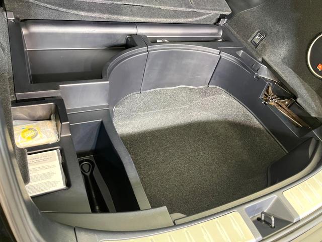ハリアー プレミアム　アドバンスドパッケージ　禁煙車　ＪＢＬサウンド　純正ナビ　全周囲カメラ　Ｂｌｕｅｔｏｏｔｈ／ＣＤ／ＤＶＤ再生　衝突軽減装置　レーダークルーズ　コーナーセンサー　ハーフレザーシート　パワーシート　電動リヤゲート　ＬＥＤヘッド（50枚目）