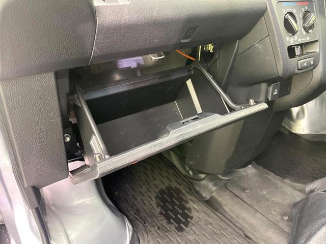 ハイゼットカーゴ ＤＸ　４ＷＤ　禁煙車　衝突軽減装置　コーナーセンサー　オートライト　キーレス　アイドリングストップ　盗難防止装置　プライバシーガラス（38枚目）
