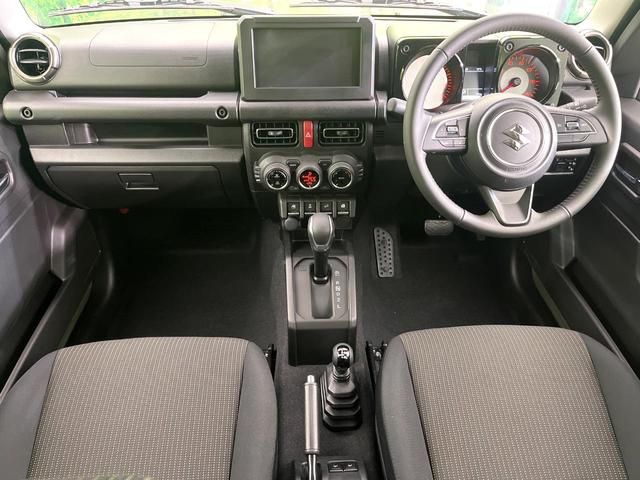 ジムニー ＸＣ　４ＷＤ　届出済未使用車　衝突軽減装置　クルコン　ＬＥＤヘッド　フォグランプ　オートライト　オートエアコン　純正１６インチアルミホイール　スマートキー　アイドリングストップ　盗難防止装置（2枚目）