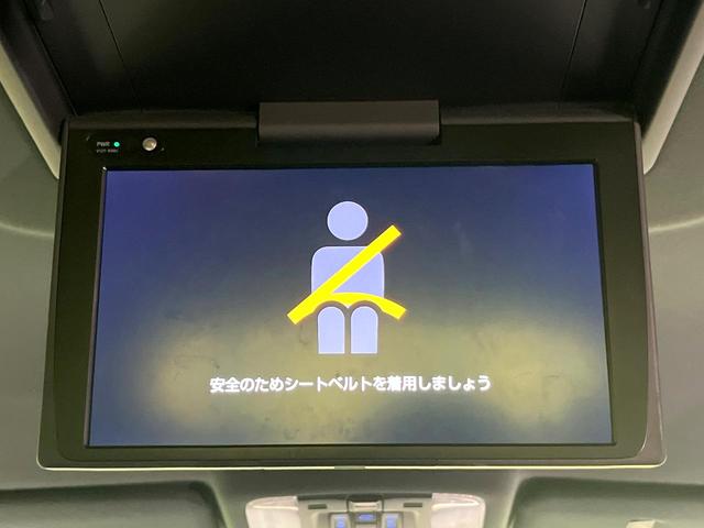 アルファード ２．５Ｓ　タイプゴールドＩＩ　４ＷＤ　禁煙車　後期　フリップダウンモニター　純正９型ＤＡ　Ｂｌｕｅｔｏｏｔｈ／ＤＶＤ／ＣＤ再生　バックカメラ　両側電動スライドドア　電動リアゲート　衝突軽減装置　レーダークルーズ　コーナーセンサー（3枚目）