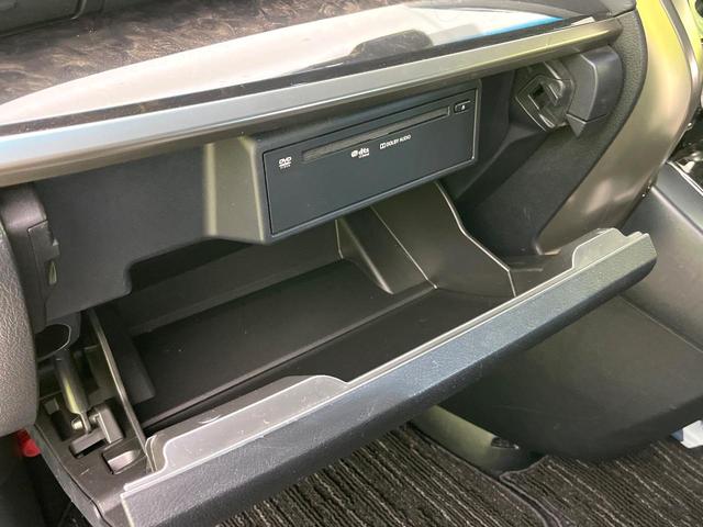 アルファード ２．５Ｓ　タイプゴールドＩＩ　４ＷＤ　禁煙車　後期　フリップダウンモニター　純正９型ＤＡ　Ｂｌｕｅｔｏｏｔｈ／ＤＶＤ／ＣＤ再生　バックカメラ　両側電動スライドドア　電動リアゲート　衝突軽減装置　レーダークルーズ　コーナーセンサー（53枚目）