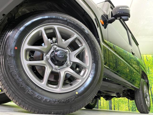 ジムニー XC 届出済未使用車 4WD ターボ 衝突軽減装置 クルコン オートエアコン オートライト LEDヘッド フォグランプ 純正15インチアルミホイール スマートキー アイドリングストップ 盗難防止装置(13枚目)