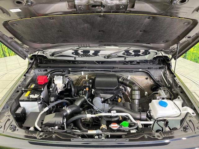 ジムニー XC 届出済未使用車 4WD ターボ 衝突軽減装置 クルコン オートエアコン オートライト LEDヘッド フォグランプ 純正15インチアルミホイール スマートキー アイドリングストップ 盗難防止装置(18枚目)