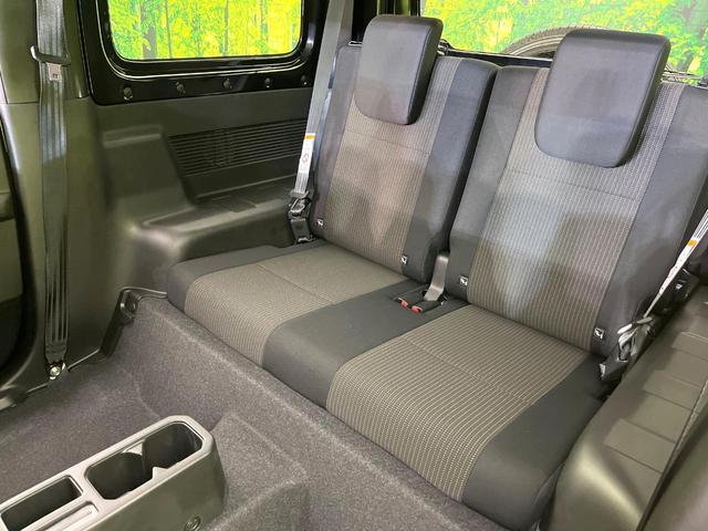 ジムニー XC 届出済未使用車 4WD ターボ 衝突軽減装置 クルコン オートエアコン オートライト LEDヘッド フォグランプ 純正15インチアルミホイール スマートキー アイドリングストップ 盗難防止装置(32枚目)