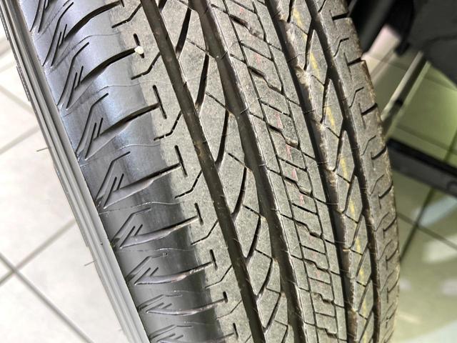 ジムニー XC 届出済未使用車 4WD ターボ 衝突軽減装置 クルコン オートエアコン オートライト LEDヘッド フォグランプ 純正15インチアルミホイール スマートキー アイドリングストップ 盗難防止装置(47枚目)