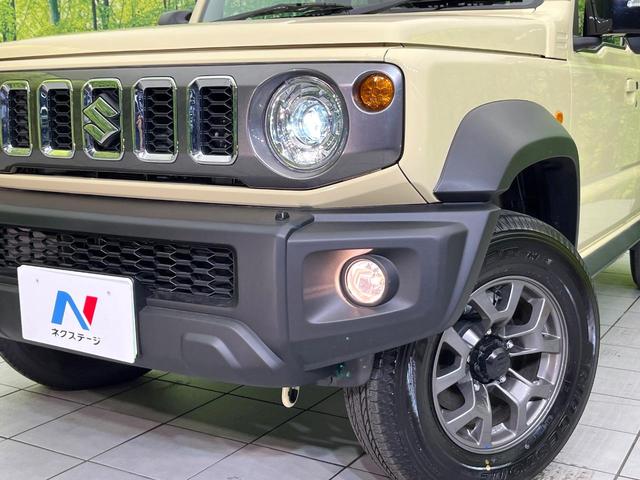 ジムニーノマド ＦＣ　登録済未使用車　４ＷＤ　衝突軽減装置　レーダークルーズ　ＬＥＤヘッド　オートライト　ヘッドライトウォッシャー　前席シートヒーター　オートエアコン　車線逸脱警報　アイドリングストップ　スマートキー（12枚目）