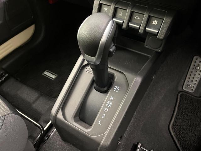 ジムニーノマド ＦＣ　登録済未使用車　４ＷＤ　衝突軽減装置　レーダークルーズ　ＬＥＤヘッド　オートライト　ヘッドライトウォッシャー　前席シートヒーター　オートエアコン　車線逸脱警報　アイドリングストップ　スマートキー（22枚目）