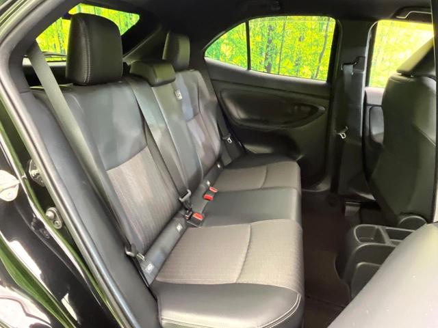 ヤリスクロス ハイブリッドＺ　禁煙車　純正８型ＤＡ　Ｂｌｕｅｔｏｏｔｈ再生　全周囲カメラ　衝突軽減装置　レーダークルーズ　コーナーセンサー　１００Ｖ電源　電動リアゲート　ハーフレザーシート　パワーシート　ＬＥＤヘッド　ＥＴＣ（10枚目）