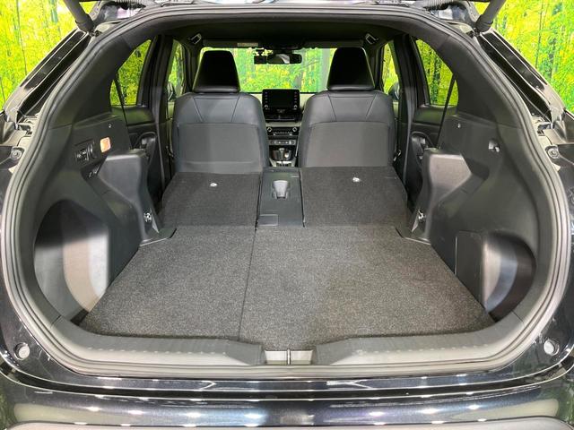 ヤリスクロス ハイブリッドＺ　禁煙車　純正８型ＤＡ　Ｂｌｕｅｔｏｏｔｈ再生　全周囲カメラ　衝突軽減装置　レーダークルーズ　コーナーセンサー　１００Ｖ電源　電動リアゲート　ハーフレザーシート　パワーシート　ＬＥＤヘッド　ＥＴＣ（11枚目）