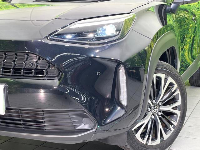ヤリスクロス ハイブリッドＺ　禁煙車　純正８型ＤＡ　Ｂｌｕｅｔｏｏｔｈ再生　全周囲カメラ　衝突軽減装置　レーダークルーズ　コーナーセンサー　１００Ｖ電源　電動リアゲート　ハーフレザーシート　パワーシート　ＬＥＤヘッド　ＥＴＣ（12枚目）