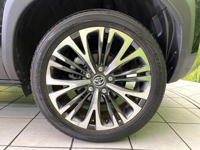 ヤリスクロス ハイブリッドＺ　禁煙車　純正８型ＤＡ　Ｂｌｕｅｔｏｏｔｈ再生　全周囲カメラ　衝突軽減装置　レーダークルーズ　コーナーセンサー　１００Ｖ電源　電動リアゲート　ハーフレザーシート　パワーシート　ＬＥＤヘッド　ＥＴＣ（52枚目）