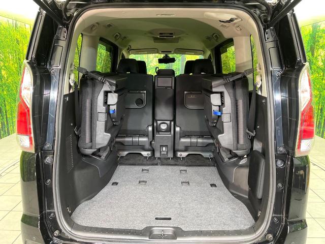 セレナ ハイウェイスター　ＶセレクションＩＩ　禁煙車　純正９型ナビ　Ｂｌｕｅｔｏｏｔｈ／ＤＶＤ／ＣＤ再生　両側電動スライドドア　衝突軽減装置　プロパイロット　コーナーセンサー　ＬＥＤヘッド　オートハイビーム　オートライト　オートエアコン　ＥＴＣ（12枚目）
