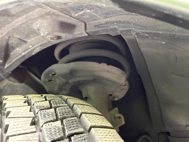 エクストレイル ２０Ｘ　エマージェンシーブレーキパッケージ　４ＷＤ　禁煙車　前期　ＳＤナビ　ＣＤ再生　全周囲カメラ　衝突軽減装置　コーナーセンサー　電動リアゲート　レザーシート　シートヒーター　ＬＥＤヘッド　ＥＴＣ　クルコン　オートライト　オートエアコン（20枚目）
